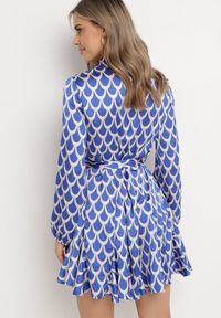 Born2be - Niebieska Koszulowa Sukienka z Wiązanym Paskiem Atheneta. Kolor: niebieski. Materiał: materiał. Wzór: nadruk. Typ sukienki: koszulowe #3