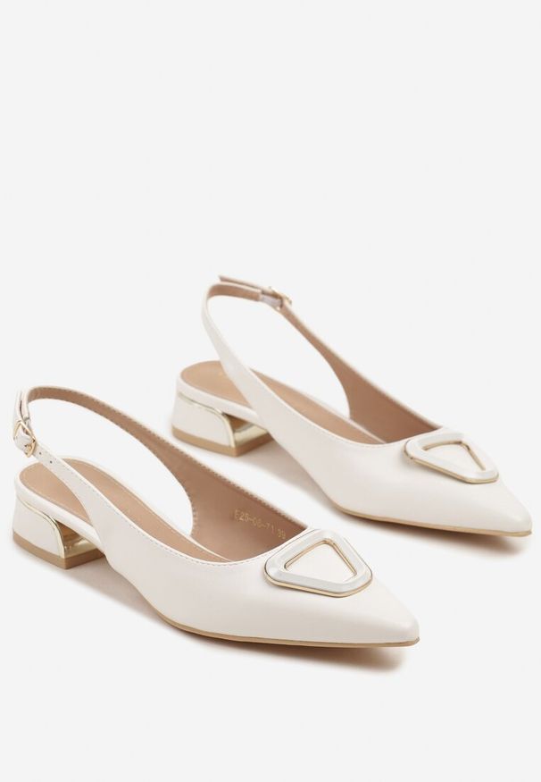 Renee - Białe Sandały Vices Typu Slingback na Niskim Obcasie ze Skórzaną Wkładką Geometryczną Ozdobą Lilienia. Zapięcie: sprzączka. Kolor: biały. Materiał: skóra. Wzór: geometria, aplikacja. Obcas: na obcasie. Styl: elegancki. Wysokość obcasa: niski