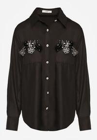 Renee - Czarna Klasyczna Koszula z Kieszeniami Zdobiona Cyrkoniami i Kwiatowym Detalem Herlla. Kolor: czarny. Długość rękawa: długi rękaw. Długość: długie. Wzór: aplikacja, kwiaty. Styl: klasyczny #3
