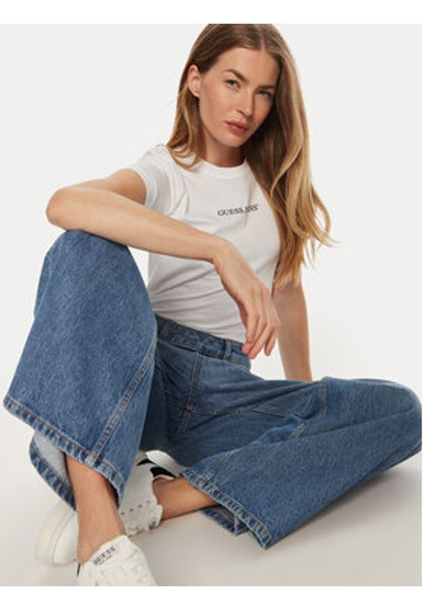Guess Jeans T-Shirt W4YI01 J1314 Biały Slim Fit. Kolor: biały. Materiał: bawełna
