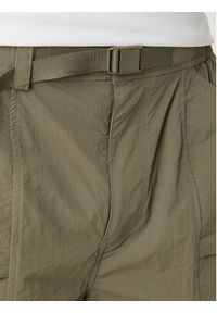 Guess Jeans Szorty materiałowe M6GDC8 WN362 Zielony Regular Fit. Kolor: zielony. Materiał: syntetyk #3