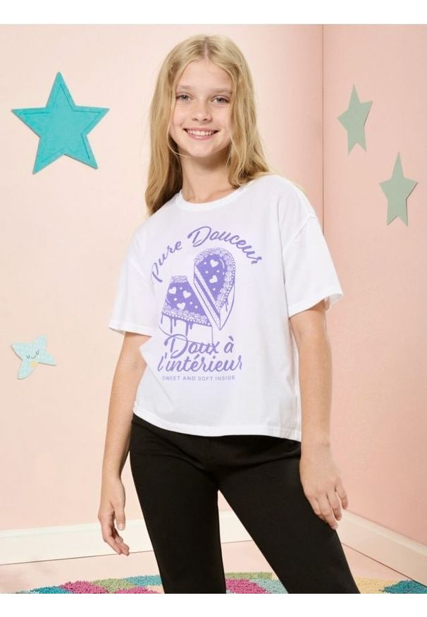 Sinsay - Bawełniana koszulka z nadrukiem - biały. Kolor: biały. Materiał: bawełna. Wzór: nadruk