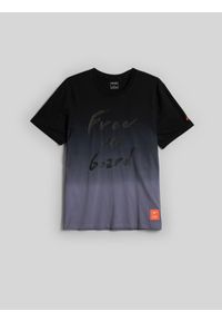 4f - 4F T-shirt regular z nadrukiem męski - czarna XL. Okazja: na co dzień, na spacer. Kolor: czarny. Materiał: dresówka, materiał, jeans. Wzór: nadruk. Styl: casual, klasyczny #1