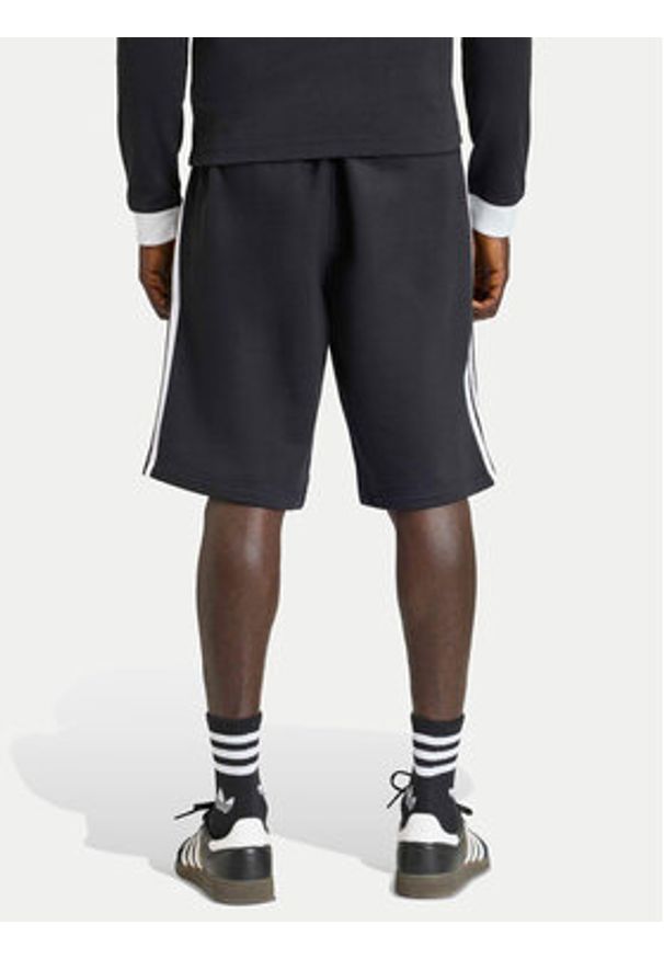 Adidas - adidas Szorty sportowe 3-Stripes KE3566 Czarny Regular Fit. Kolor: czarny. Materiał: bawełna. Styl: sportowy
