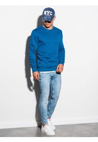 Ombre Clothing - Bluza męska bez kaptura BASIC - niebieska V18 B978 - L. Okazja: na co dzień. Typ kołnierza: bez kaptura. Kolor: niebieski. Materiał: poliester, materiał, bawełna. Styl: casual, klasyczny #3