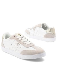 Sneakersy damskie S.Barski, sportowe ze skóry naturalnej wstawki zamszowe perforowana cholewka sznurowane lekka podeszwa casual, białe, LR61-7091. Okazja: na co dzień. Zapięcie: sznurówki. Kolor: biały. Materiał: skóra, zamsz. Szerokość cholewki: normalna. Sport: turystyka piesza #4