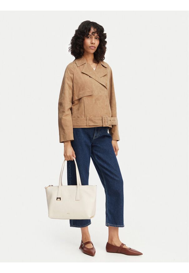 Furla Torebka Olivia M WB01977 HSF000 CN PNN00 Biały. Kolor: biały. Materiał: skórzane