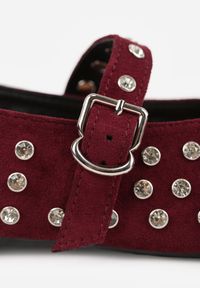 Born2be - Bordowe Balerinki Vices na Płaskiej Podeszwie Ozdobione Paskiem i Cyrkoniami Zindora. Okazja: na co dzień. Zapięcie: pasek. Kolor: czerwony. Materiał: jeans. Wzór: aplikacja. Obcas: na płaskiej podeszwie. Styl: casual, elegancki #4