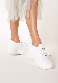 Born2be - Białe Sneakersy Amaliteia. Kolor: biały #1