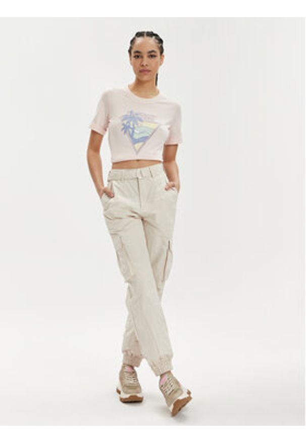 Guess T-Shirt Ss Rn Beach Triangle W4GI32 JA914 Różowy Regular Fit. Kolor: różowy. Materiał: bawełna