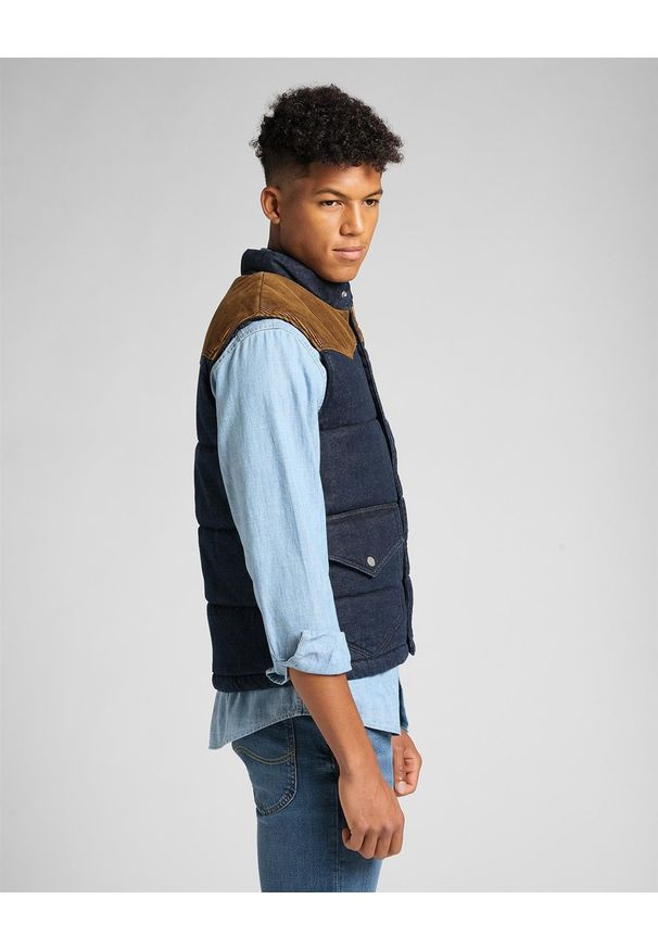 Lee - LEE PADDED VEST MĘSKA KAMIZELKA JEANSOWA PUCHOWA RINSE L89VPL36 112141030. Materiał: jeans, puch