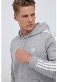 adidas Originals bluza męska kolor szary z kapturem melanżowa. Typ kołnierza: kaptur. Kolor: szary. Materiał: poliester. Długość rękawa: długi rękaw. Długość: długie. Wzór: melanż #3