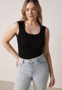 Born2be - Czarny Dopasowany Top Bez Rękawów z Wiskozy z Kwadratowym Dekoltem Madu. Okazja: na spacer. Typ kołnierza: dekolt kwadratowy. Kolor: czarny. Materiał: wiskoza. Długość rękawa: bez rękawów. Sezon: lato. Styl: elegancki, klasyczny #7