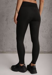 Renee - Czarne Legginsy Basic z Modelującą Wstawką w Pasie Liacan. Okazja: na co dzień. Kolor: czarny. Długość: krótkie. Styl: casual #3