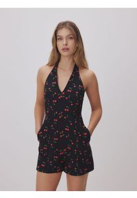 Reserved - Krótki kombinezon z domieszką lnu - czarny. Kolor: czarny. Materiał: len. Typ sukienki: proste #1