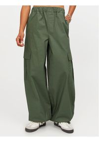 JJXX Spodnie materiałowe Yoko 12224655 Zielony Cargo Fit. Kolor: zielony. Materiał: bawełna