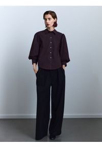 Reserved - Koszula z bufiastymi rękawami - brązowy. Kolor: brązowy. Materiał: bawełna, tkanina #1