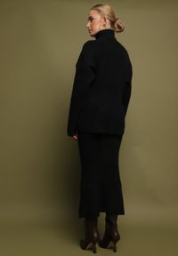 Born2be - Czarny Komplet Dzianinowy z Wełną Sweter z Golfem i Ołówkowa Spódnica Falovira. Kolor: czarny. Materiał: dzianina, wełna. Sport: golf #6