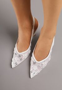 Renee - Białe Sandały na Szpilce Typu Slingback z Cekinami Resseris. Okazja: na imprezę. Kolor: biały. Materiał: jeans. Obcas: na szpilce. Styl: elegancki #6