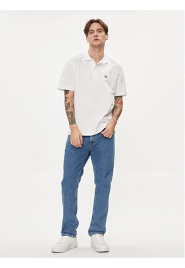 Calvin Klein Jeans Polo J30J325433 Biały Regular Fit. Typ kołnierza: polo. Kolor: biały. Materiał: bawełna