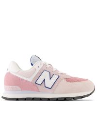 Buty New Balance GC574DH2 - różowe. Zapięcie: sznurówki. Kolor: różowy. Materiał: guma, zamsz, skóra, materiał, syntetyk. Szerokość cholewki: normalna. Model: New Balance 574. Sport: turystyka piesza