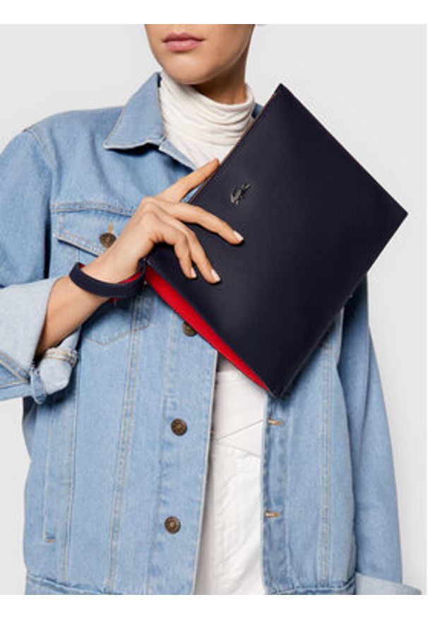 Lacoste Torebka Clutch NF2791AA Granatowy. Kolor: niebieski. Materiał: skórzane