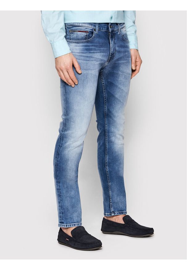 Tommy Jeans Jeansy Scanton DM0DM09554 Niebieski Slim Fit. Kolor: niebieski