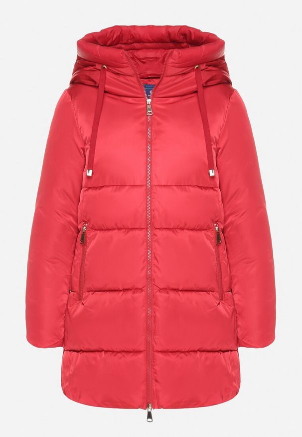 Born2be - Czerwona Długa Kurtka Pikowana z Kapturem o Prostym Kroju Torida. Okazja: na co dzień. Typ kołnierza: kaptur. Kolor: czerwony. Materiał: jeans. Długość: długie. Styl: elegancki, casual