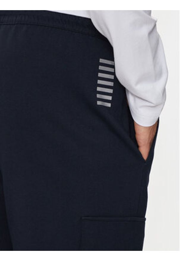 EA7 Emporio Armani Spodnie dresowe 8NPP67 PJVRZ 0562 Granatowy Regular Fit. Kolor: niebieski. Materiał: bawełna