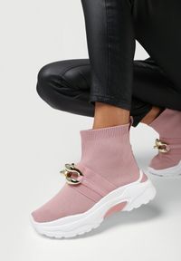 Born2be - Różowe Sneakersy Echoma. Kolor: różowy. Materiał: materiał, prążkowany, guma. Szerokość cholewki: normalna. Wzór: aplikacja. Obcas: na platformie #1