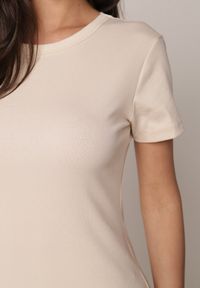 Born2be - Beżowa Bawełniana Sukienka o Prostym Kroju Typu T-shirt Zelosise. Okazja: do pracy, na co dzień. Kolor: beżowy. Materiał: bawełna. Typ sukienki: proste. Styl: sportowy, klasyczny, elegancki, casual #6