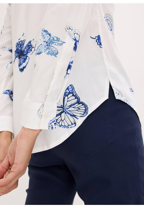 bonprix - Bluzka z wiskozy z nadrukiem. Kolor: biały. Materiał: wiskoza. Długość: długie. Wzór: nadruk. Styl: elegancki