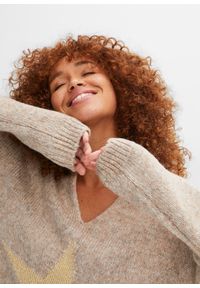 bonprix - Sweter z gwiazdą. Kolor: brązowy #3