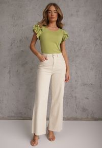 Renee - Zielona Gładka Bluzka z Bawełny z Rękawkami z Falbanek Nedaxera. Okazja: na co dzień, na randkę, na imprezę. Typ kołnierza: kołnierz z falbankami. Kolor: zielony. Materiał: bawełna. Długość rękawa: krótki rękaw. Wzór: gładki. Styl: casual #5