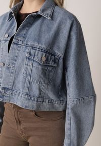 Born2be - Niebieska Bawełniana Jeansowa Kurtka o Krótkim Kroju Bomberki Zinelle. Okazja: na spacer, na co dzień. Kolor: niebieski. Materiał: bawełna, jeans. Długość: krótkie. Styl: casual #6