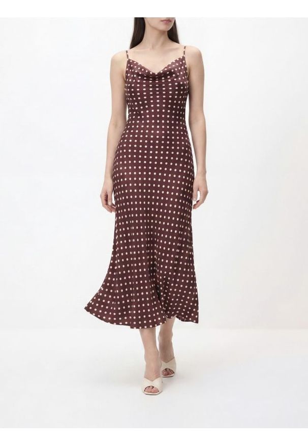 Reserved - Sukienka midi w groszki - brązowy. Kolor: brązowy. Materiał: wiskoza. Wzór: grochy. Typ sukienki: proste. Długość: midi