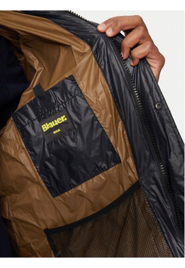 Blauer Kurtka puchowa 24WBLUC03025 Czarny Regular Fit. Kolor: czarny. Materiał: syntetyk