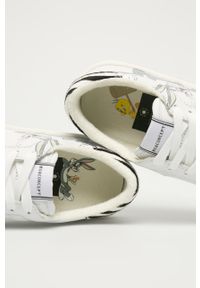 MOA Concept - Buty skórzane x Looney Tunes. Nosek buta: okrągły. Zapięcie: sznurówki. Kolor: biały. Materiał: skóra. Szerokość cholewki: normalna. Obcas: na obcasie. Wysokość obcasa: średni #3