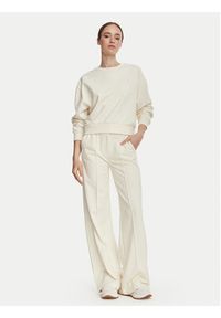 Guess Bluza V6YQ10 K4291 Kremowy Regular Fit. Kolor: kremowy. Materiał: syntetyk #2