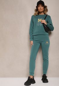 Renee - Zielony Ocieplany Komplet Dresowy z Bawełny Zdobiony Cyrkoniami Bluza i Spodnie z Gumką Nelionis. Kolor: zielony. Materiał: dresówka, bawełna. Wzór: aplikacja #3