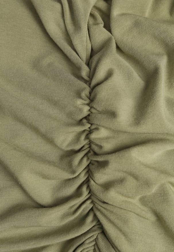 Born2be - Zielona Bluzka z Bawełną i Wiskozą Ozdobiona Marszczeniem Alexareo. Kolor: zielony. Materiał: wiskoza, bawełna. Wzór: aplikacja