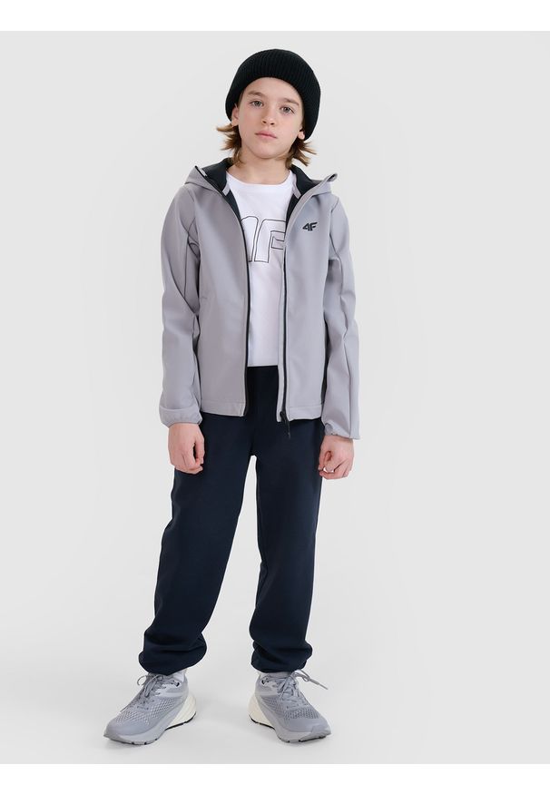 4f - 4F Kurtka softshell wiatroodporna membrana 5000 chłopięca - szara 140 (9-10 lat). Okazja: na co dzień. Typ kołnierza: kaptur. Kolor: szary. Materiał: softshell. Sezon: lato. Styl: casual, klasyczny