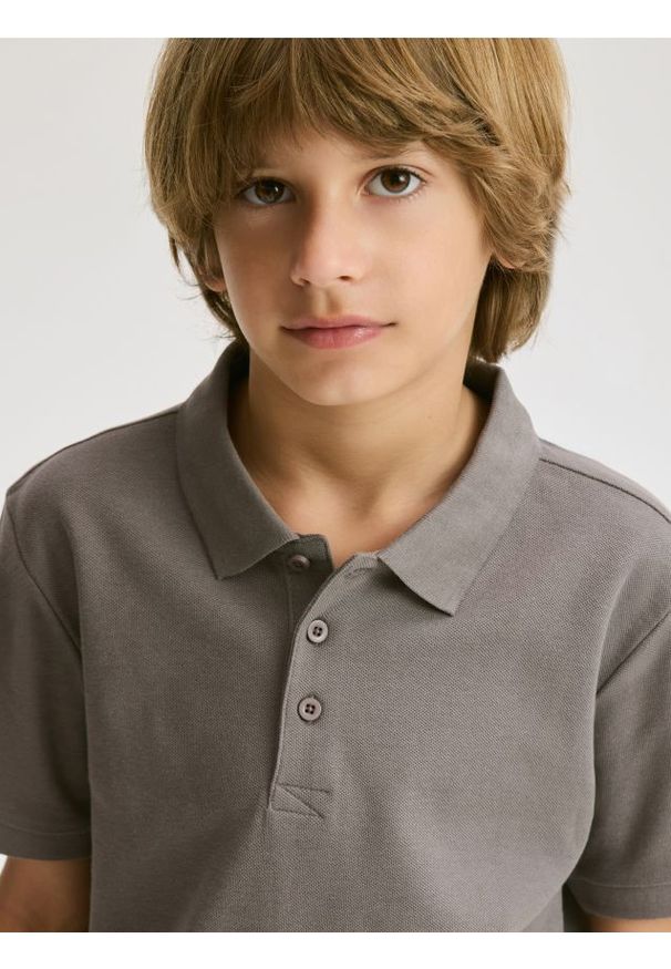 Reserved - T-shirt polo - beżowy. Typ kołnierza: polo. Kolor: beżowy. Materiał: bawełna, dzianina