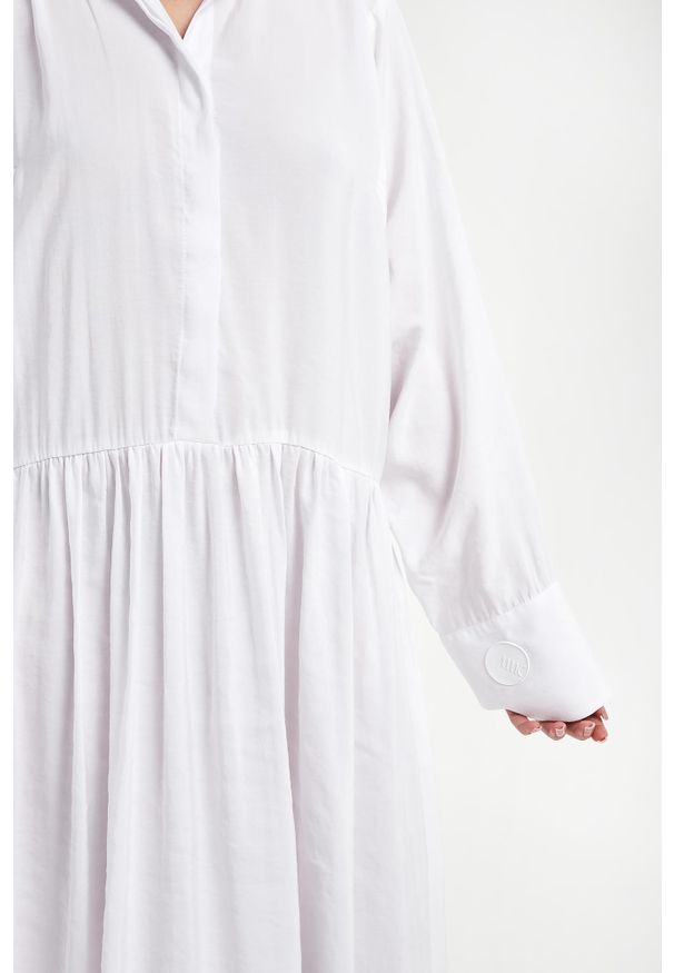 Sukienka maxi Agnes MMC STUDIO. Długość: maxi