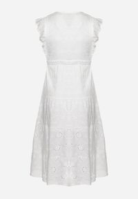 Born2be - Biała Ażurowa Sukienka z Falbanką o Rozkloszowanym Kroju Lirvolia. Okazja: na co dzień, na imprezę. Kolor: biały. Długość rękawa: krótki rękaw. Wzór: ażurowy. Sezon: lato. Typ sukienki: rozkloszowane. Styl: casual #2