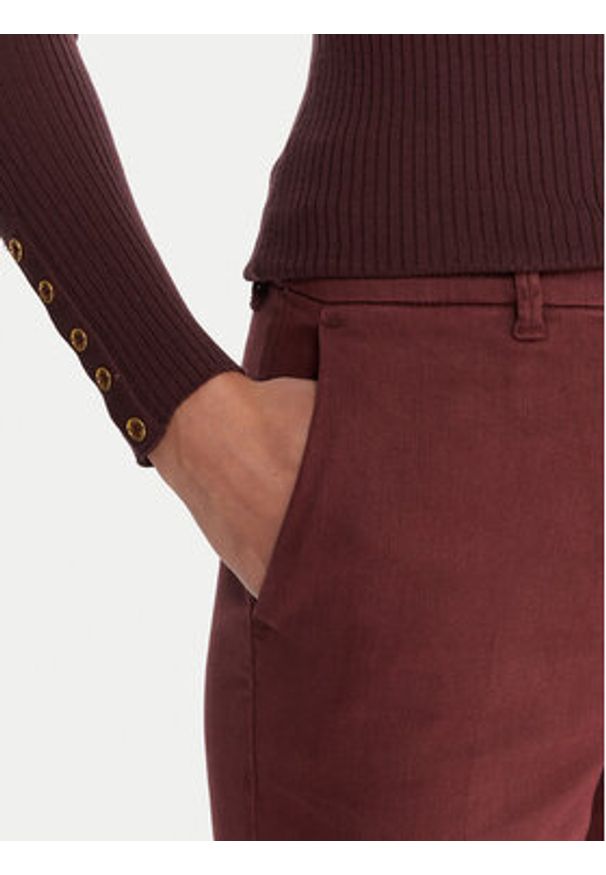 Marella Chinosy Rovo 2523136055 Bordowy Slim Fit. Kolor: czerwony. Materiał: bawełna