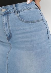 Born2be - Niebieska Jeansowa Spódnica Midi z Wysokim Stanem i Rozcięciem Zestra. Stan: podwyższony. Kolor: niebieski. Materiał: jeans
