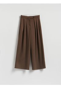 Reserved - Spodnie z szeroką nogawką - brązowy. Kolor: brązowy. Materiał: tkanina, wiskoza. Wzór: gładki #1