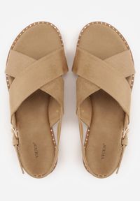 Born2be - Beżowe Sandały VICES z Paskami w Kształcie X z Imitacji Zamszu Laraida. Okazja: na co dzień. Zapięcie: pasek. Kolor: beżowy. Materiał: zamsz. Wzór: paski. Sezon: lato. Styl: casual, elegancki #7