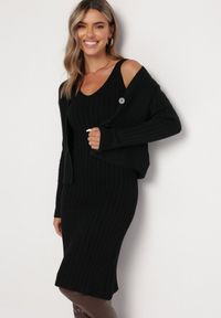 Born2be - Czarny Komplet z Prążkowanej Dzianiny z Kardiganem i Sukienką Elarisa. Kolor: czarny. Materiał: prążkowany, dzianina #1